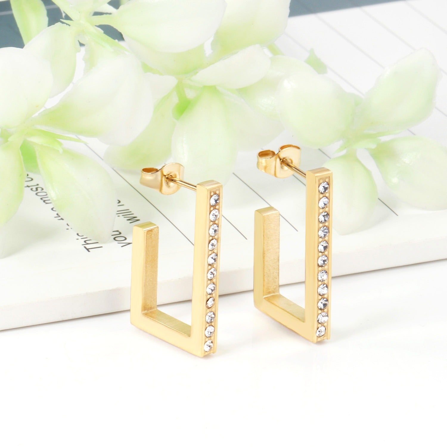 Nur Radiant Edge Earrings